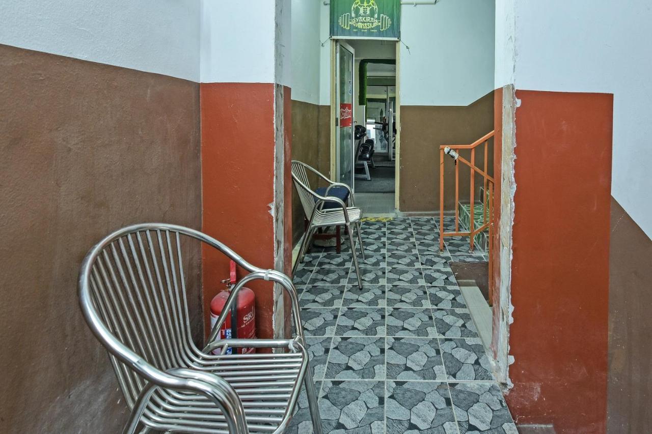 Super Oyo Capital O 90659 Raintown Timbers Hotel Taiping Esterno foto