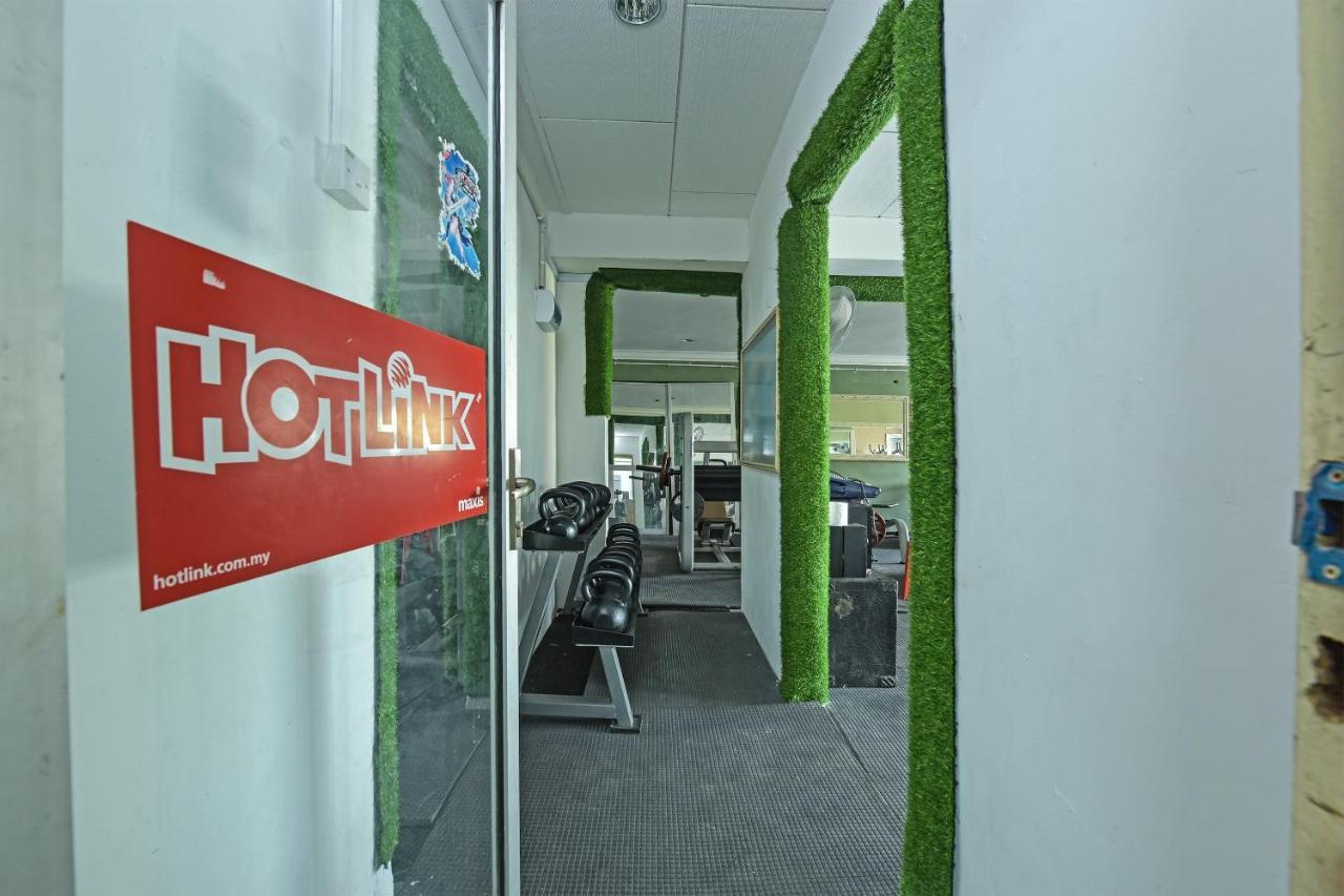 Super Oyo Capital O 90659 Raintown Timbers Hotel Taiping Esterno foto