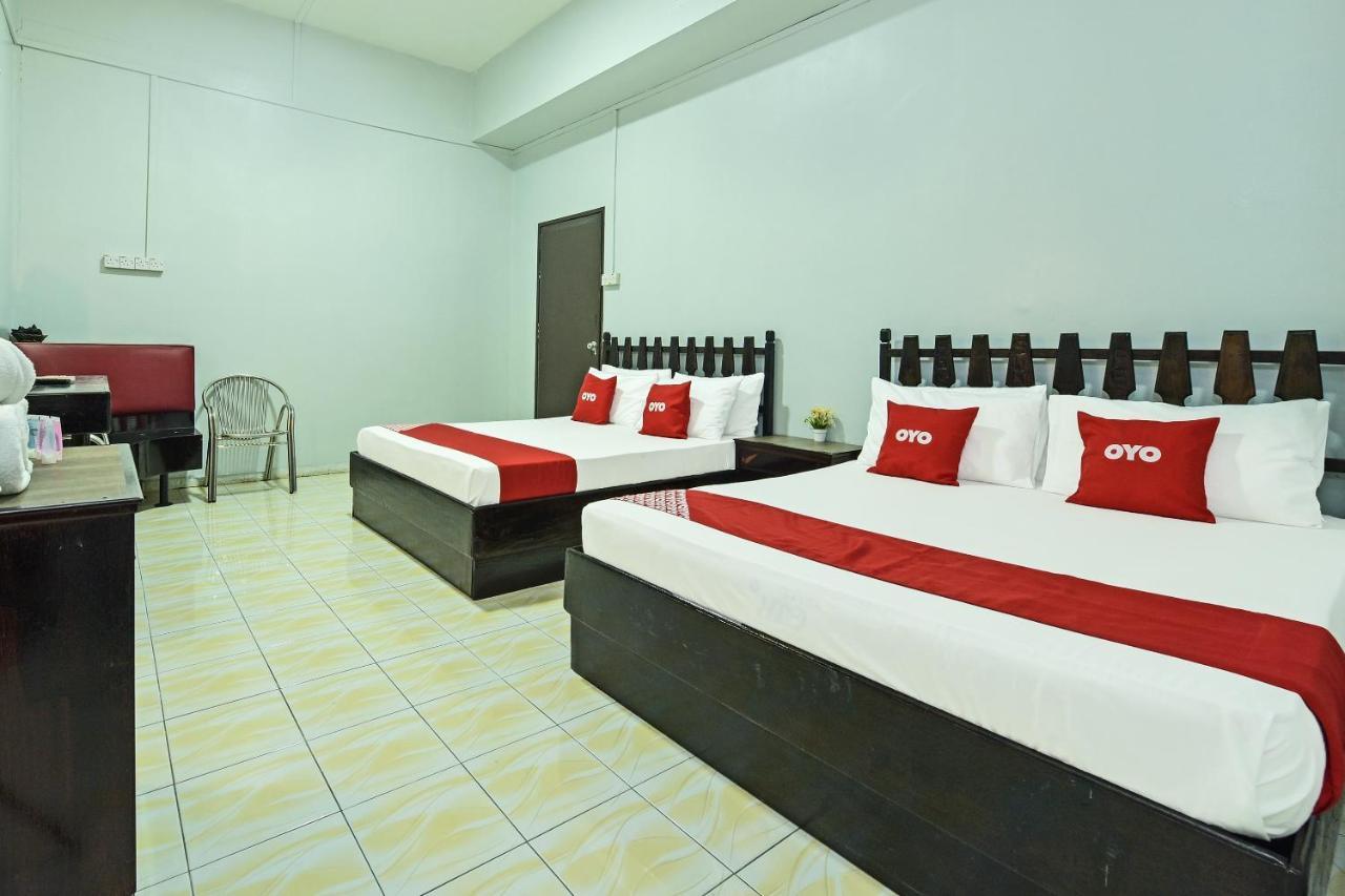 Super Oyo Capital O 90659 Raintown Timbers Hotel Taiping Esterno foto