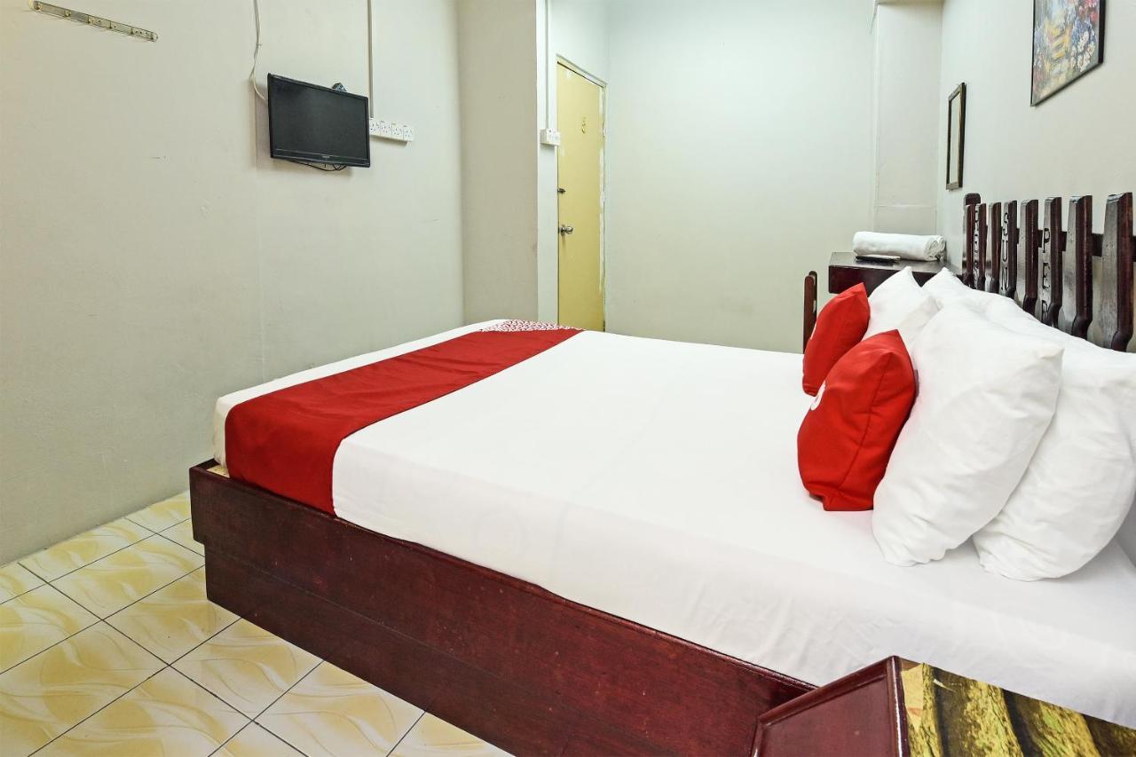 Super Oyo Capital O 90659 Raintown Timbers Hotel Taiping Esterno foto