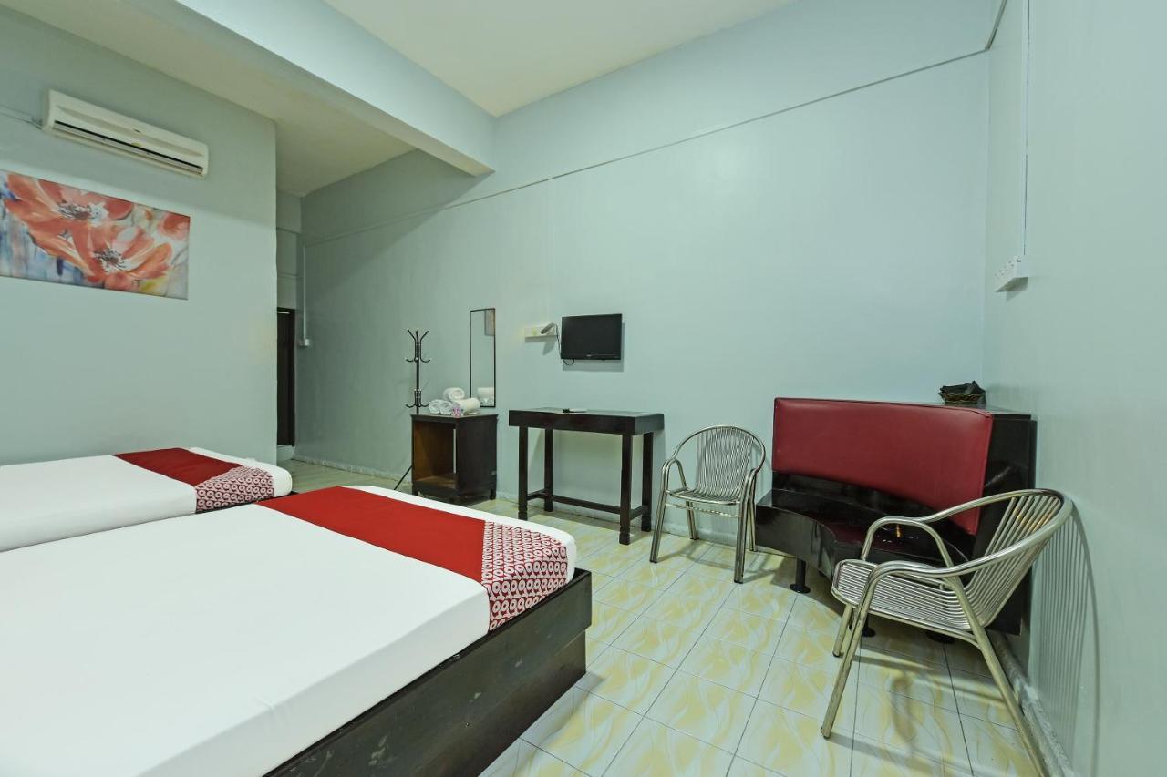 Super Oyo Capital O 90659 Raintown Timbers Hotel Taiping Esterno foto