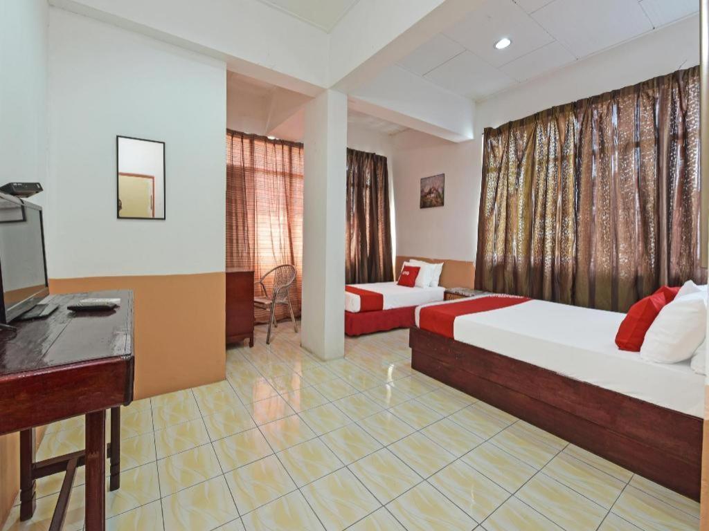 Super Oyo Capital O 90659 Raintown Timbers Hotel Taiping Esterno foto