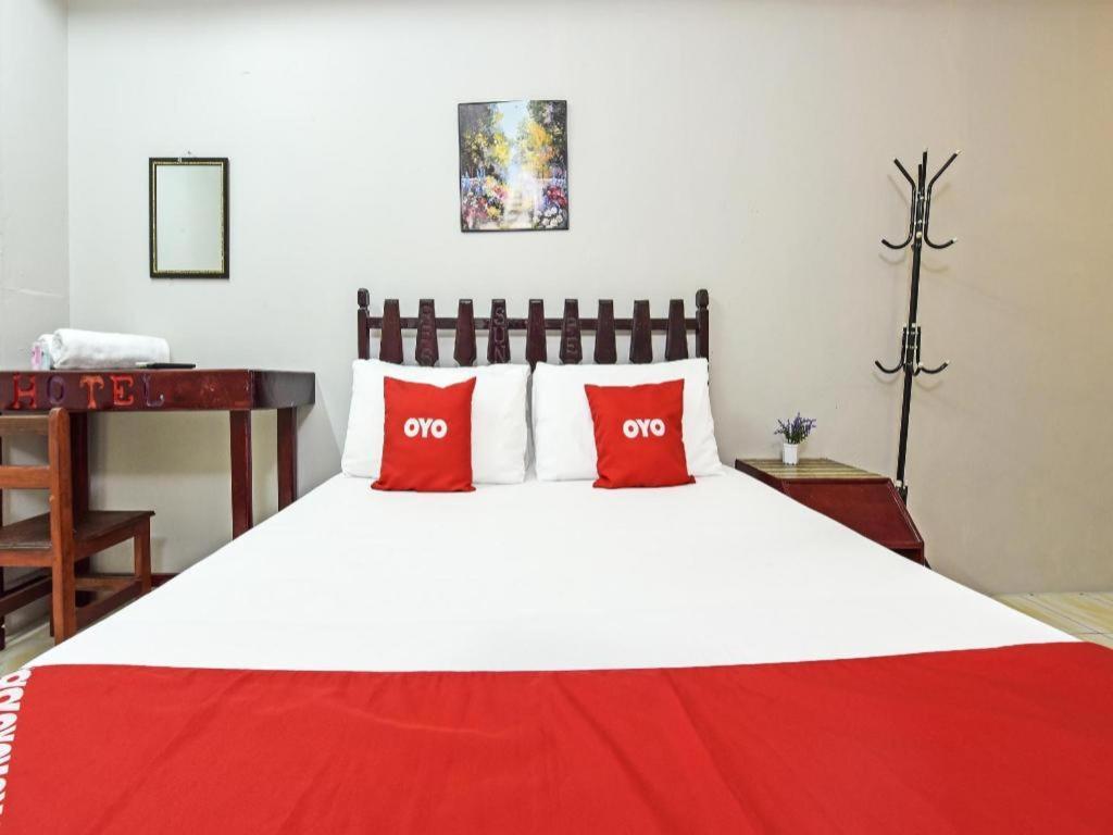 Super Oyo Capital O 90659 Raintown Timbers Hotel Taiping Esterno foto