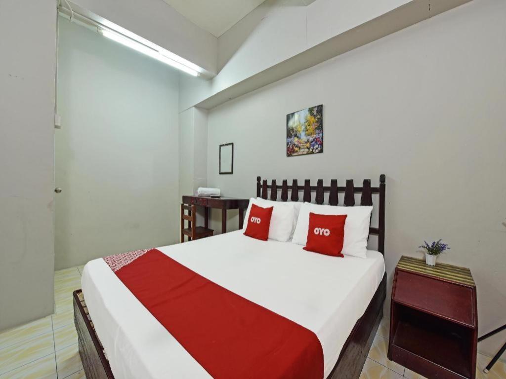 Super Oyo Capital O 90659 Raintown Timbers Hotel Taiping Esterno foto