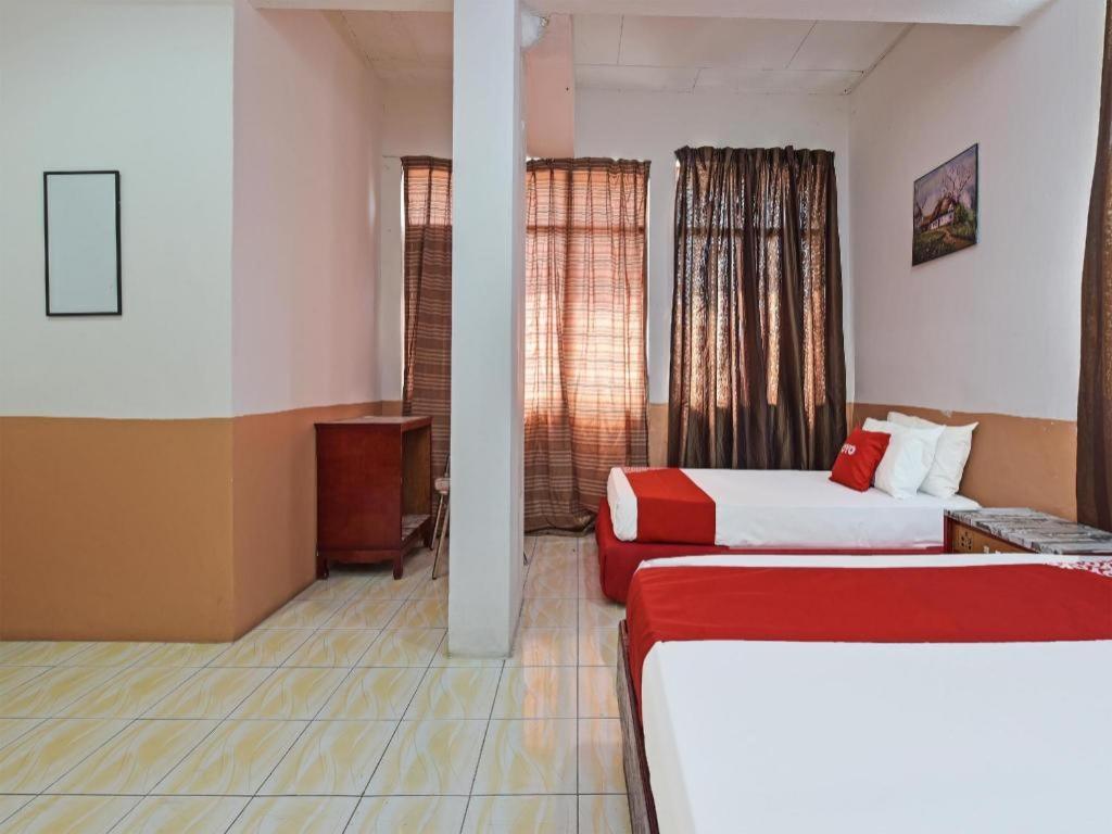Super Oyo Capital O 90659 Raintown Timbers Hotel Taiping Esterno foto