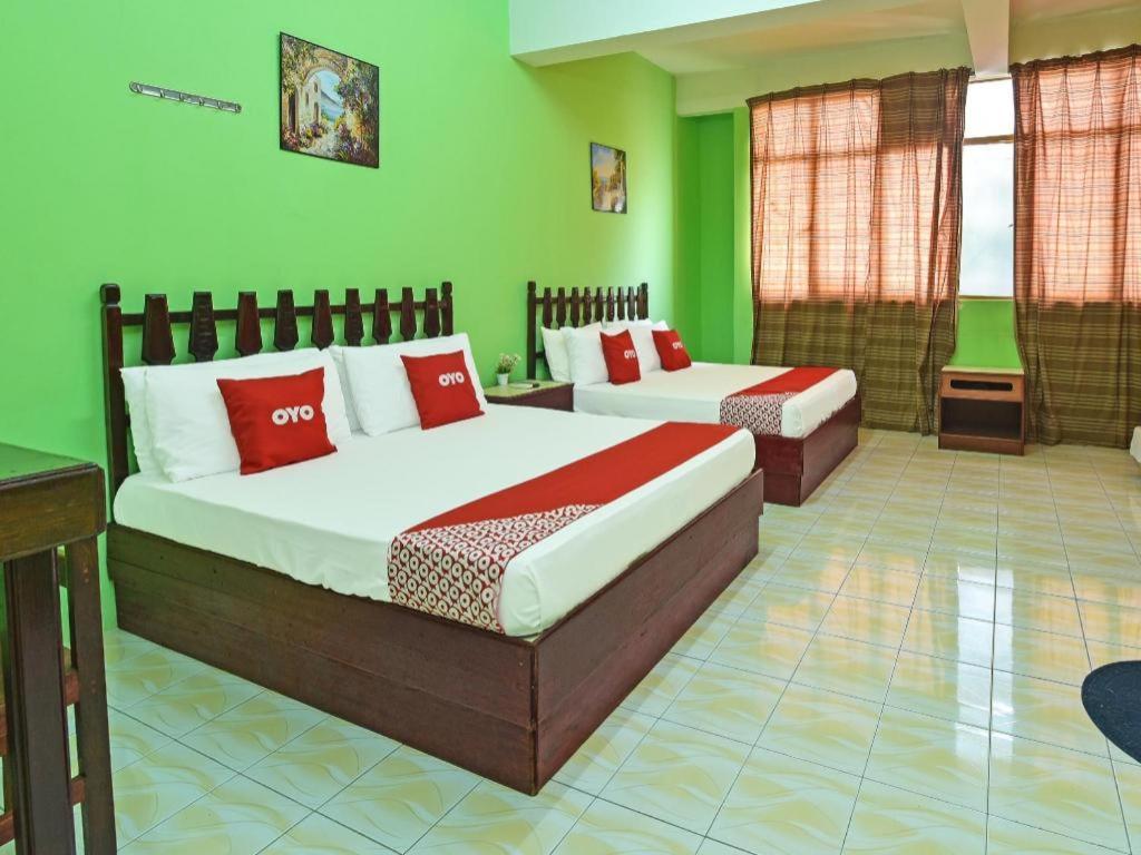 Super Oyo Capital O 90659 Raintown Timbers Hotel Taiping Esterno foto