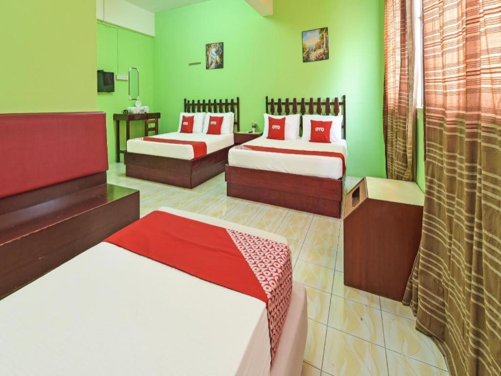Super Oyo Capital O 90659 Raintown Timbers Hotel Taiping Esterno foto